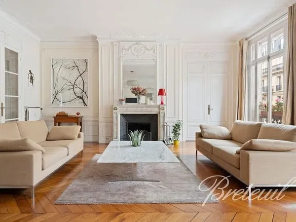 Appartement 8 pièces 250 m²