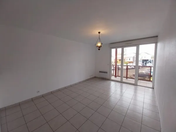 Square Habitat Groupe Crédit Agricole vous propose cet appartement de type T2 de 45.90m²