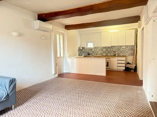 LOCATION - Appartement T2 en plein centre-ville du Lavandou