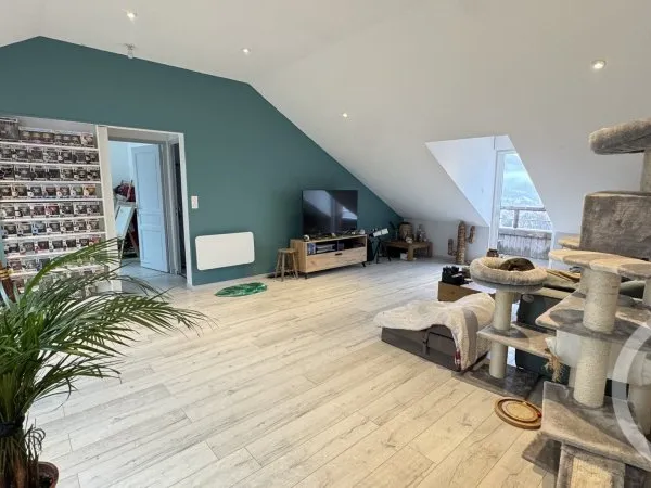 Appartement 3 pièces 93 m²