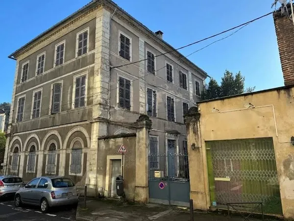 Propriété 28 pièces 809 m²