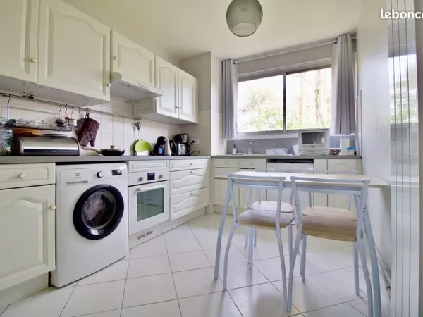 Appartement 93 m² à louer - Spacieux et lumineux