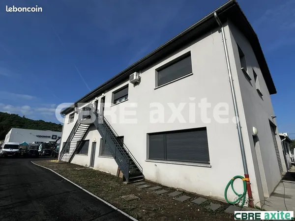 LOCAL D'ACTIVITE 120 m² SALAGNON