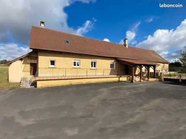 Ferme 8 pièces 150 m²