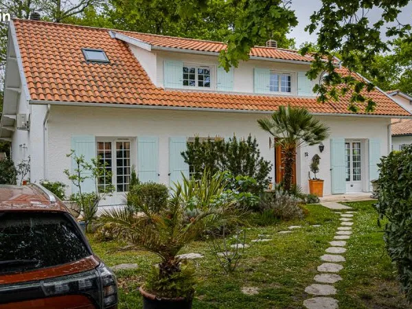 Charmante Maison Familiale 189 m² (dont 167 m² habitables)- 6 chambres + 1 Bureau - Calme - Terrain 
