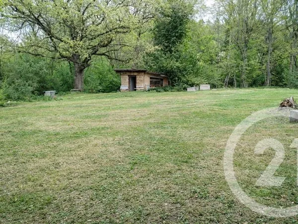 Terrain 1200 m²