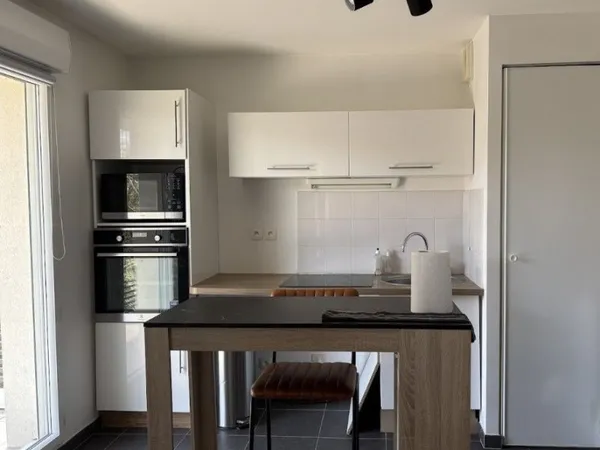 T2 de standing - 47m² avec terrasse et parking - Nantes (Procé)