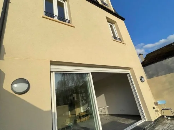 Appartement 8 pièces 24 m²