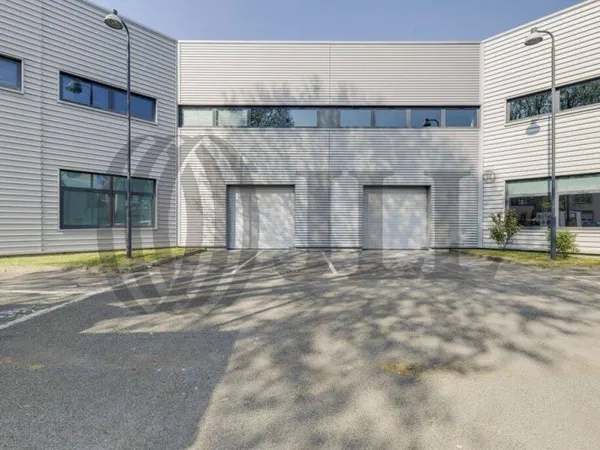 Local d'activité 5037 m²