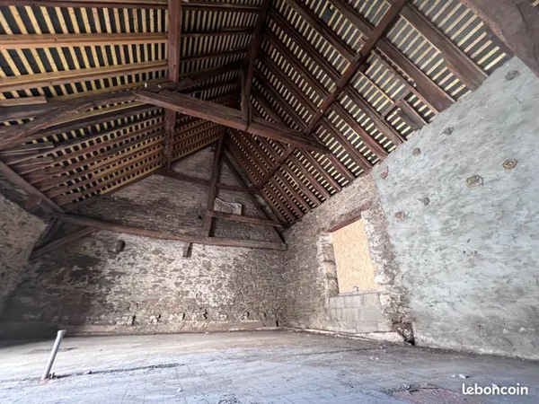 Maison centre ville de Château-Gontier entièrement a rénover