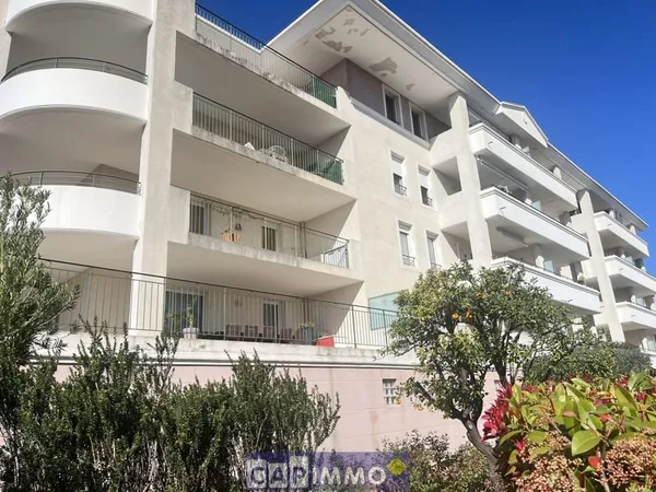 LA GARDE T2 VENDU LOUE AVEC PARKING