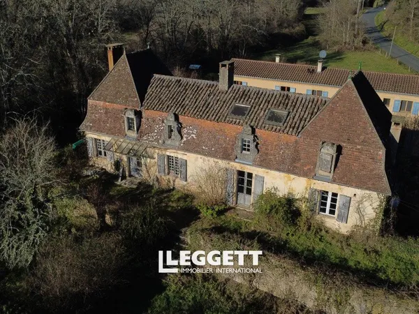 Maison 6 pièce(s), LES EYZIES