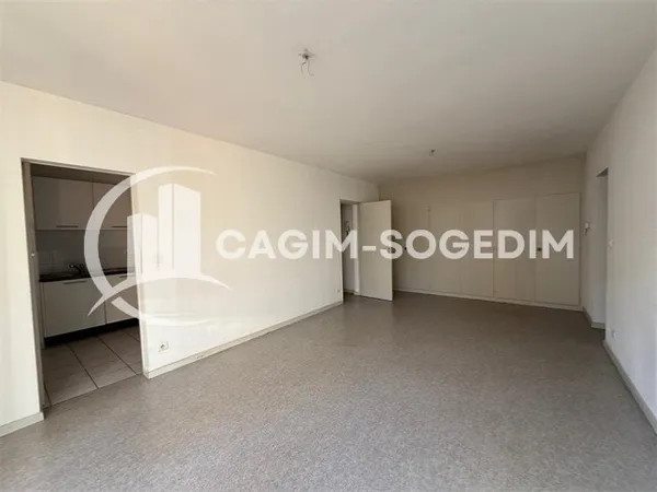 À vendre Appartement F3 lumineux Proche gare de Saint-Lo