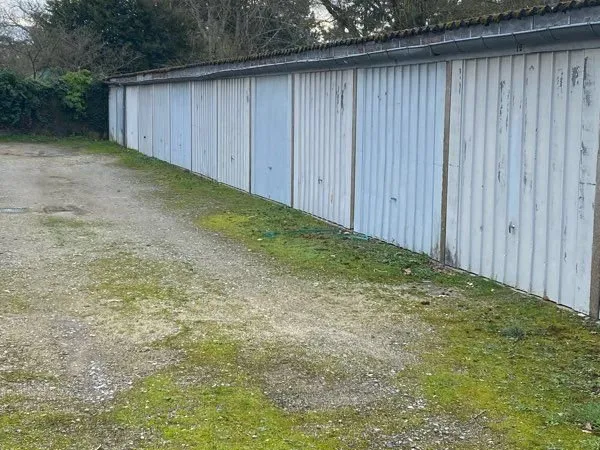 Location garage fermé individuel