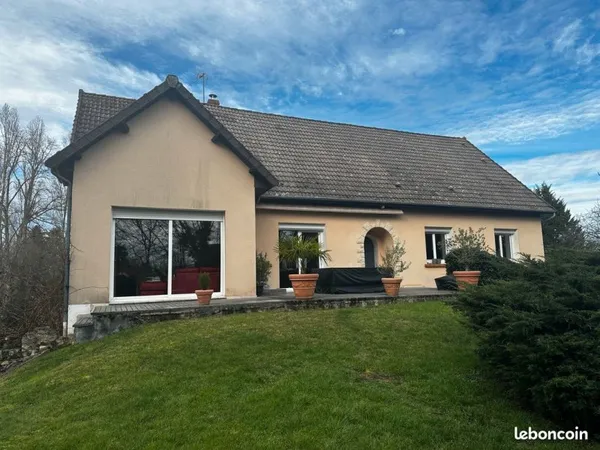 Magnifique maison dans un cadre privilégié à VARENNES VAUZELLES