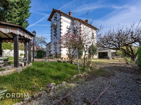 EN EXCLUSIVITE : Maison ancienne à Auxerre