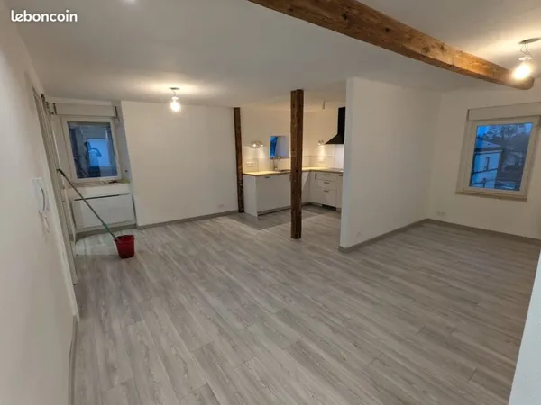 YUTZ - APPARTEMENT F3 2eme et dernier étage