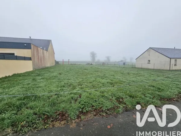 Terrain 800 m²
