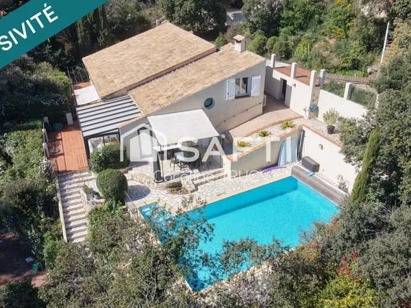 Maison avec une vue magnifique!!!