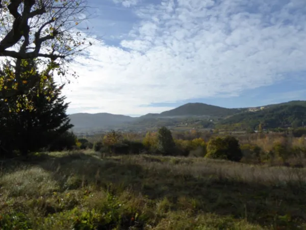Terrain constructible avec permis de construire