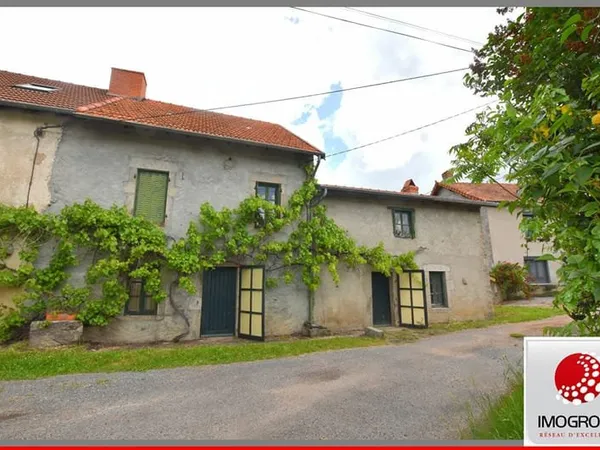 LONGERE SUR 4900M² DE TERRAIN