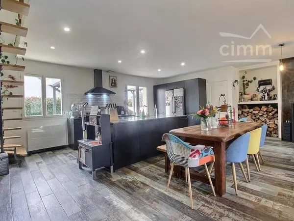 Maison rénovée 5p 118m²