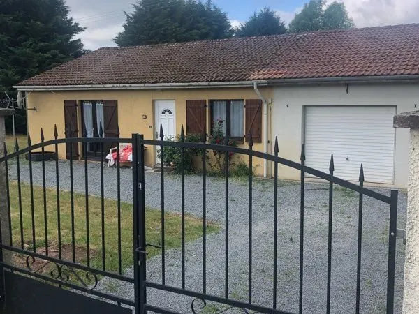 Maison a louer 3 chambres sur 2000 m2 de terrain