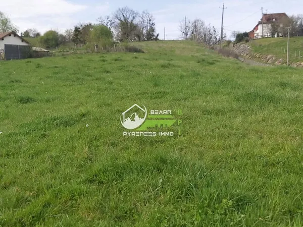 Terrain 1294 m²