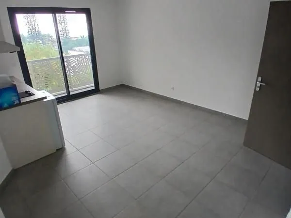 Studio 1 pièce 27 m²