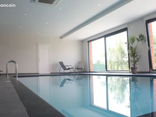 Propriété d exeption-piscine-terrain 12000m²