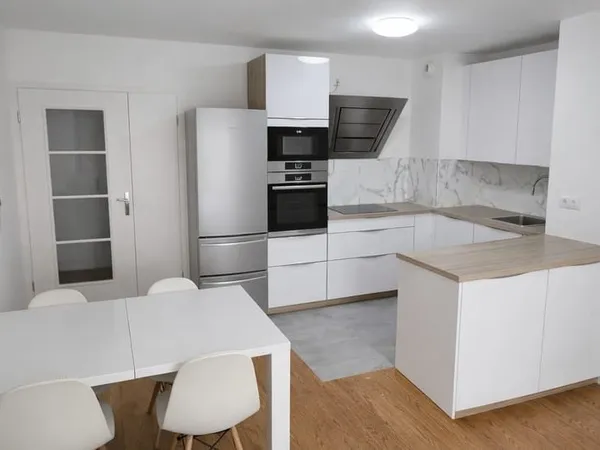 Appartement 4 pièces 80 m²
