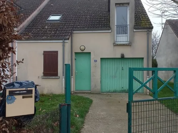 10 rue de la Magdelaine - Pleurs