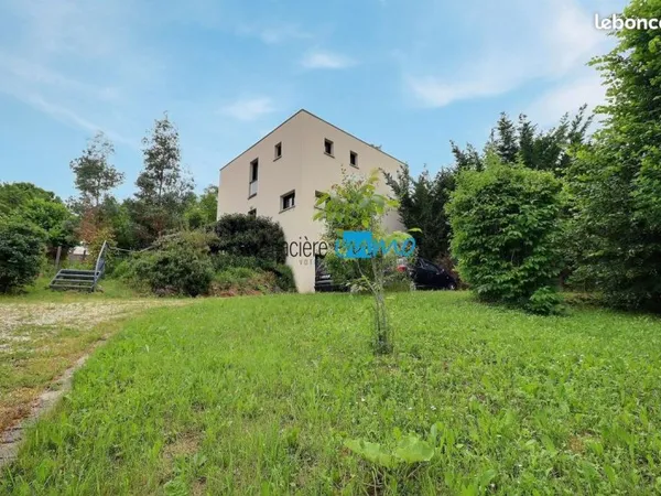 Maison 7 pièces 130 m²
