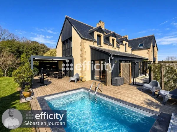 Maison 7 pièces 253 m²