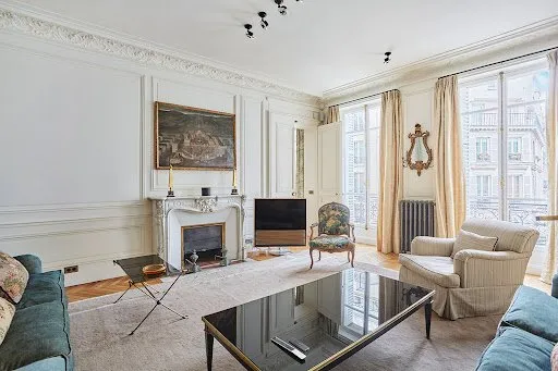 Appartement 6 pièces 240 m²