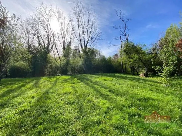 Terrain constructible 780 m²