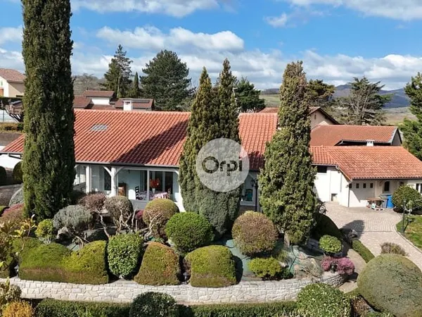 Maison 5 pièces 151 m²