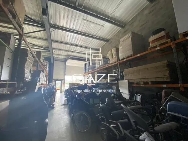 Local d'activité 761 m²