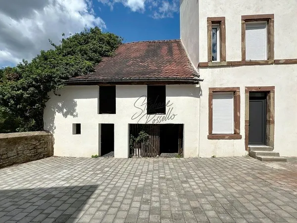 🏠 Triplex à rénover - 60 m² au sol - Terrasse 15 m² - 76 000 € FAI 📍 Sarreguemines - Centre-ville