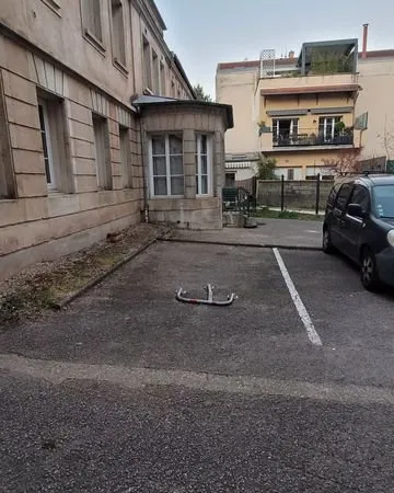 Place de parking à louer