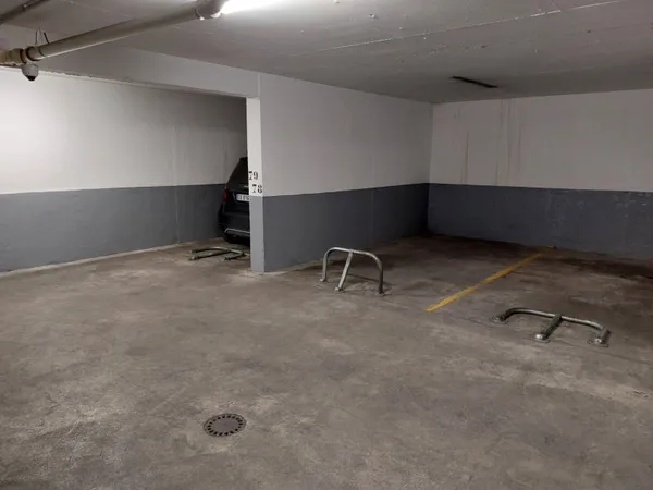 Parking 13 m²