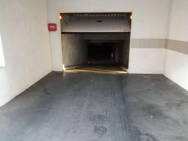 Parking 14 m²