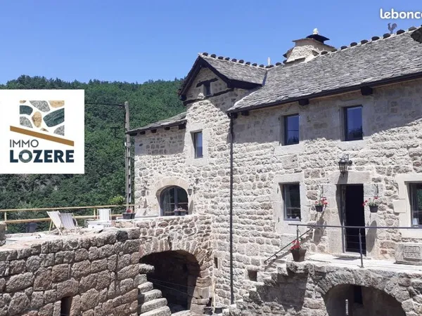 Maison 6 pièces 140 m²