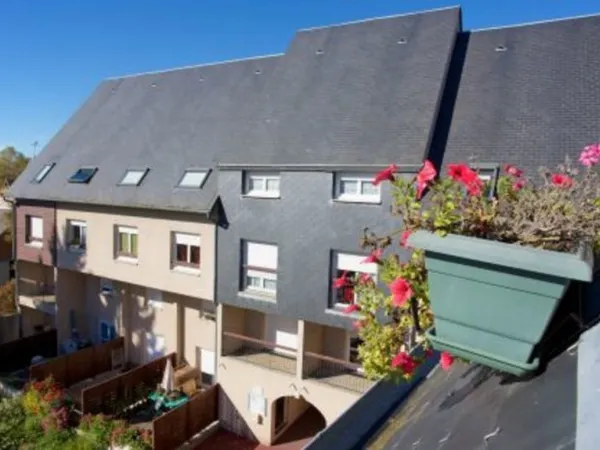 Votre agence France Loire Aubigny S/Nère vous propose cet appartement à la location sur la commune d