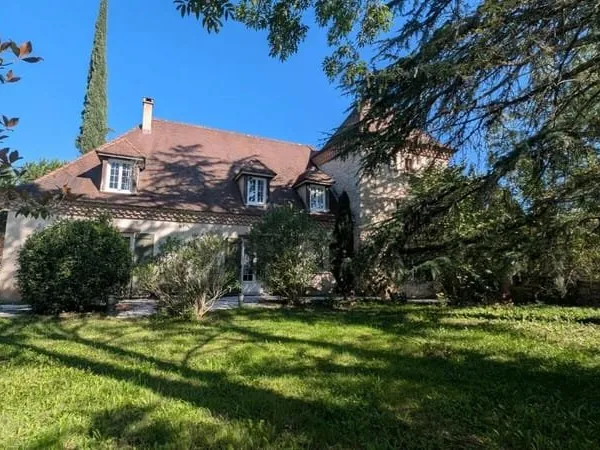 Vente maison - 8 pièce(s)