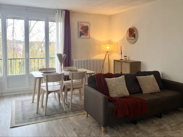 Loue appartement meublé