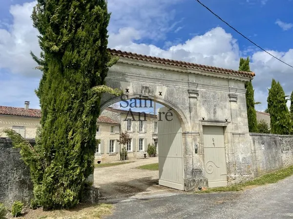 Maison de Maître en Grande Champagne - Secteur Lignières Son