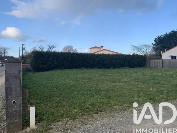Terrain 383 m²