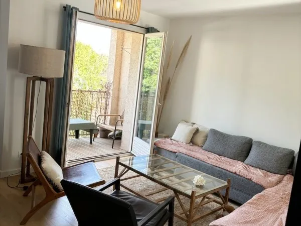 Appartement Dupleix T4 idéalement situé à Viarme avec garage