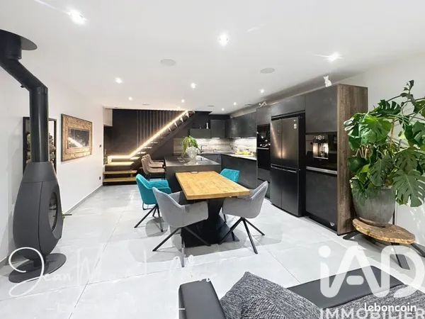 Maison de ville 5 pièces 144 m²